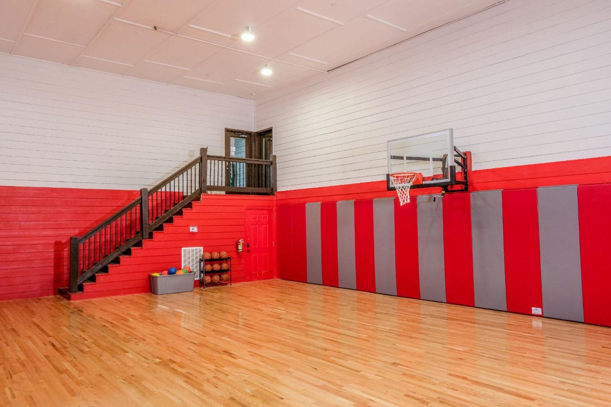 הוילה פיג'ן פורג' Swim And Gym Mansion מראה חיצוני תמונה